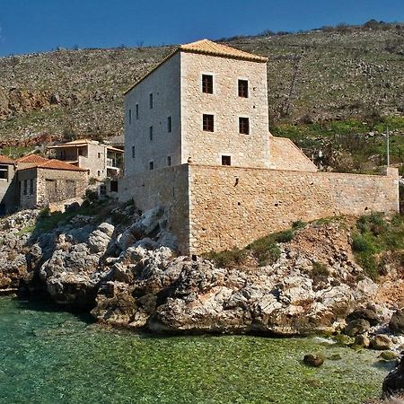 فندق Mavromichalai Liménion المظهر الخارجي الصورة